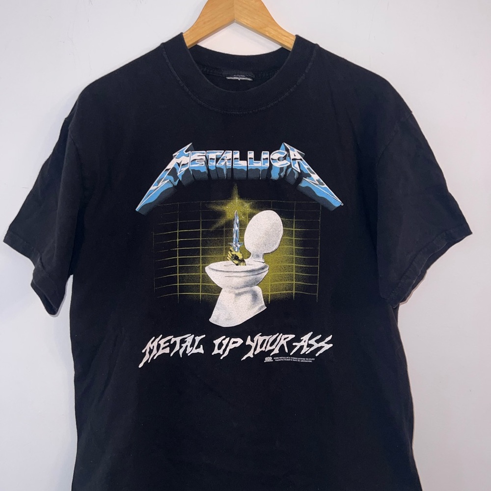Metallica Black Graphic Tee